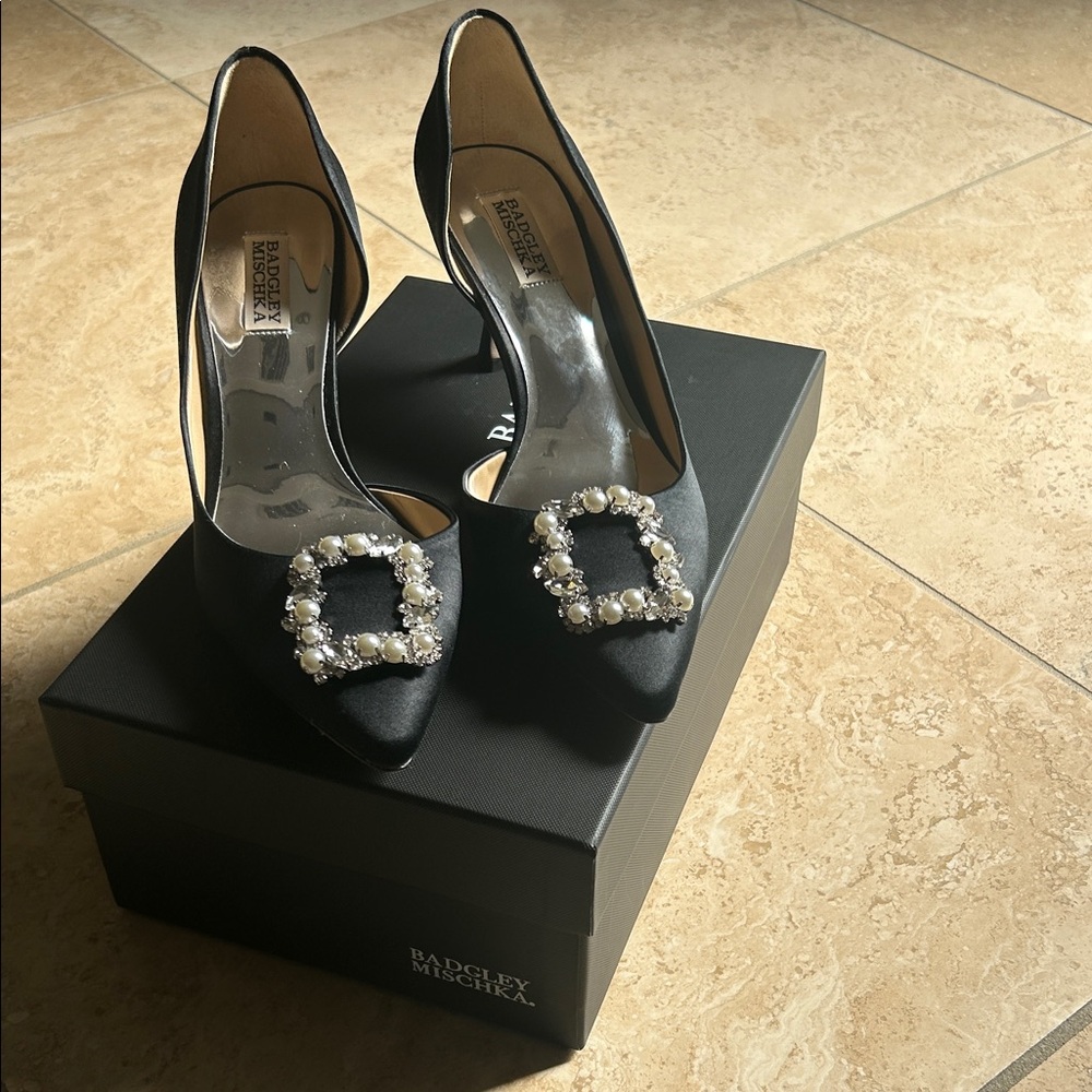 Badgley Mischka Black Heels with Pearl Detail